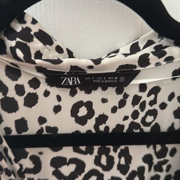 Zara Cheetah Blouse - Picture 3 of 3